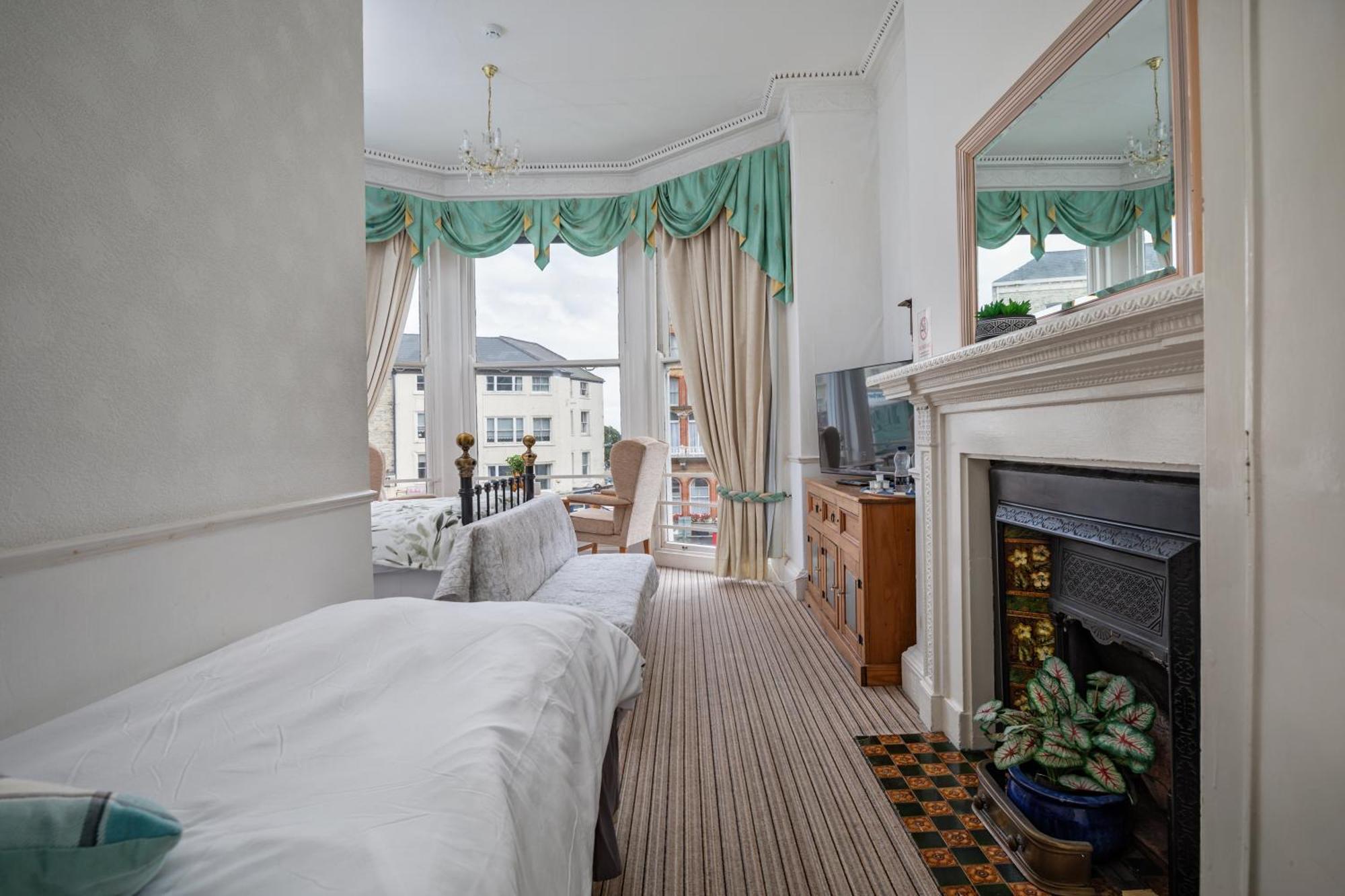 Serenity Guest House Scarborough Eksteriør billede
